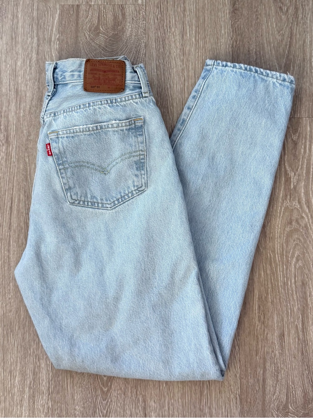 Levi’s 501 ’81 Light Wash Straight Leg Jeans – W27 L31